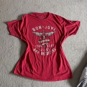 Bon Jovi graphic shirt